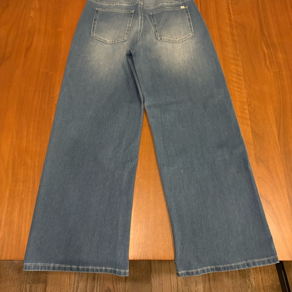 Halara Athlesiure Jeans - Picture 2 of 7